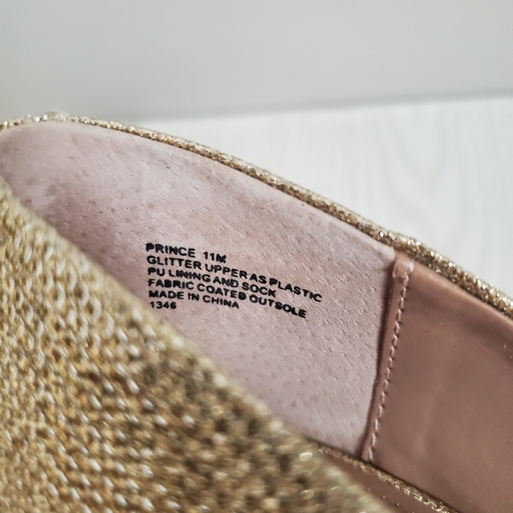 Back in stock! Betsey Johnson Prince pumps NIB - Picture 5 of 6